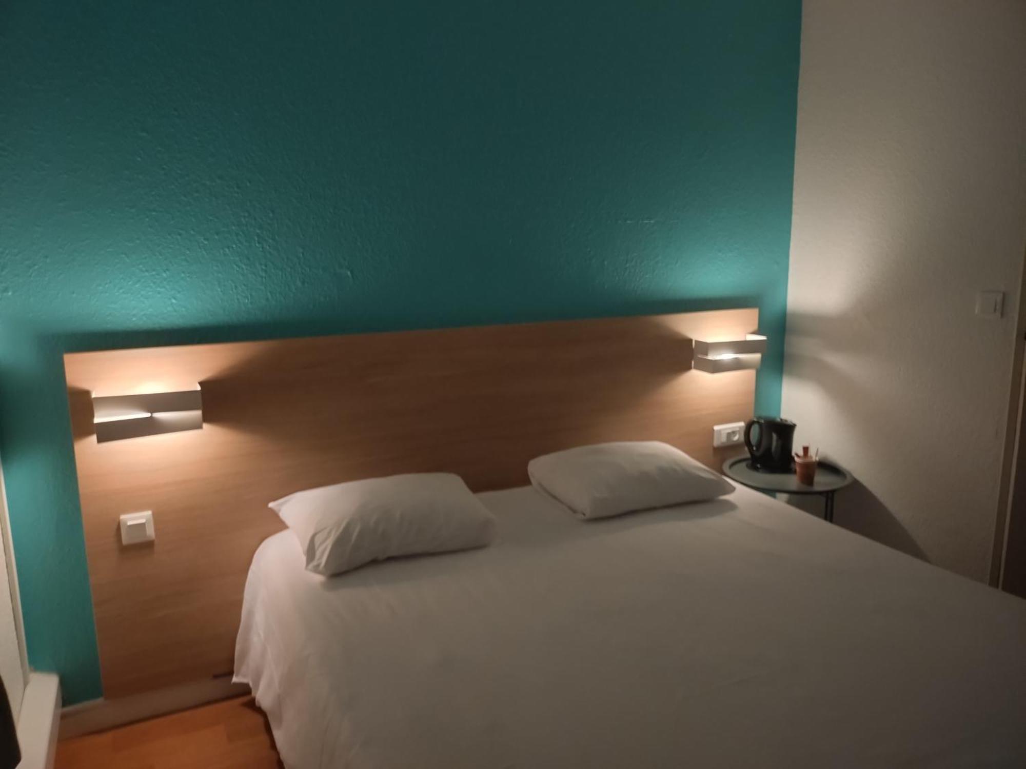 Brit Hotel Essentiel Tours Nord Kültér fotó