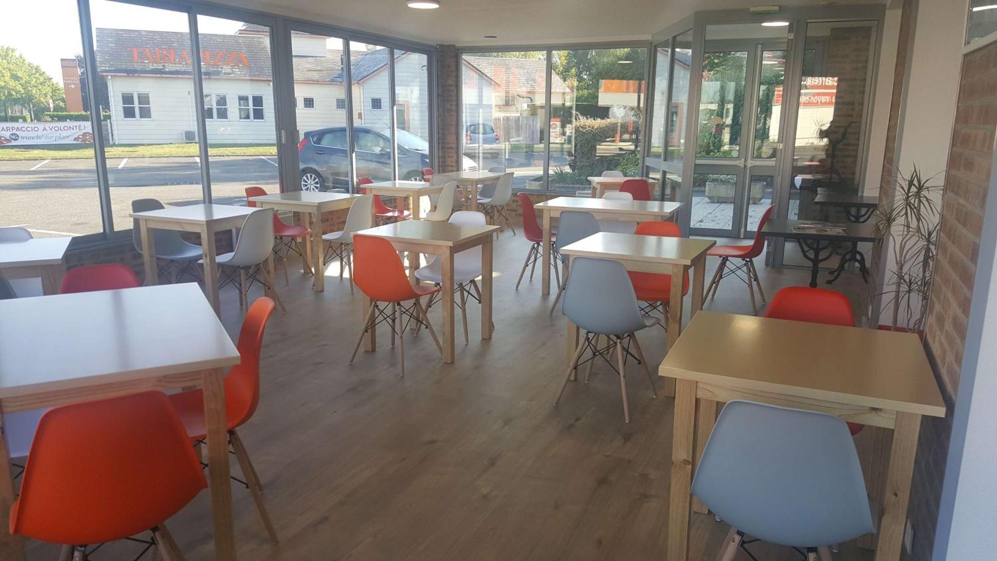 Brit Hotel Essentiel Tours Nord Kültér fotó