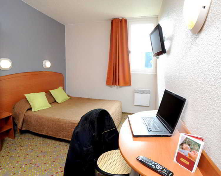 Brit Hotel Essentiel Tours Nord Kültér fotó