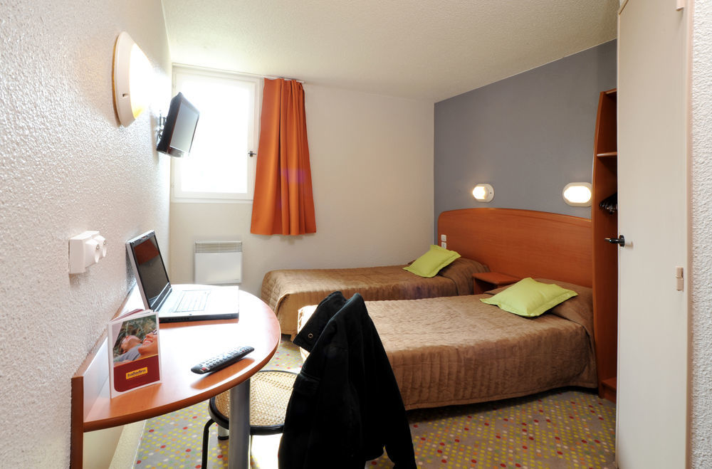 Brit Hotel Essentiel Tours Nord Kültér fotó